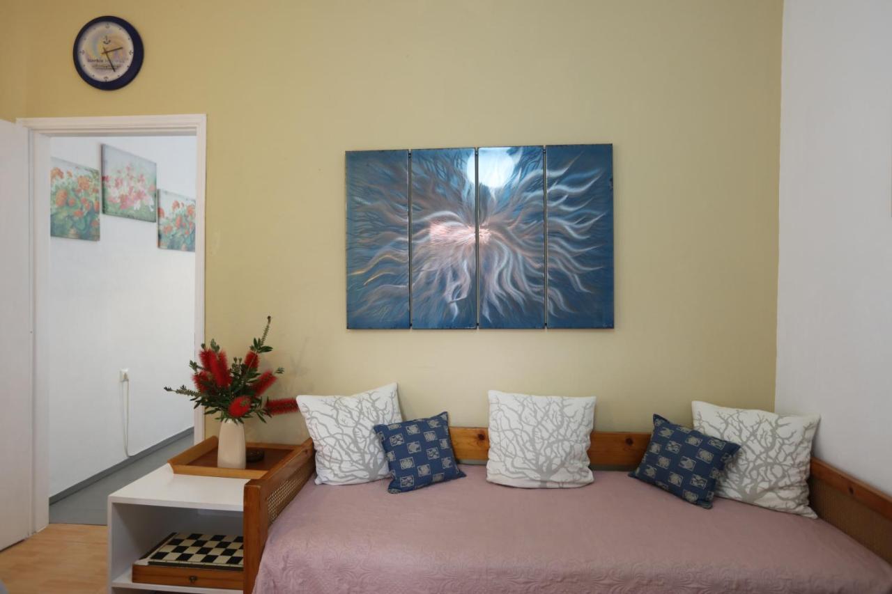 Bella Vista Apartment บาทซี ภายนอก รูปภาพ